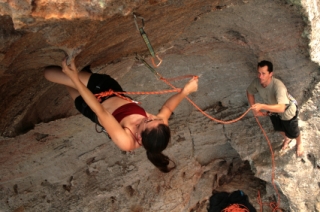  Escalada en compañía de un instructor cualificado de la Oficina de los Monitores del Valle del Hérault 